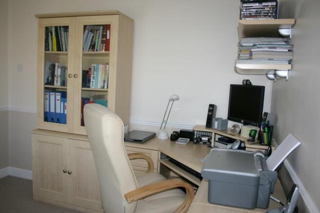 Photo 8
