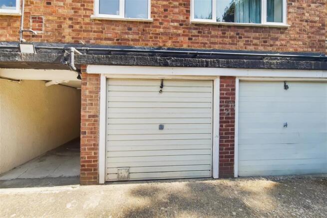 6_Garage-0.jpg