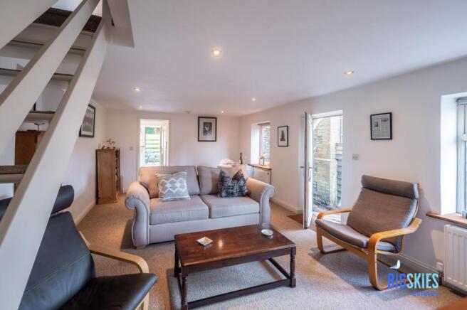 Sitting/Dining Room