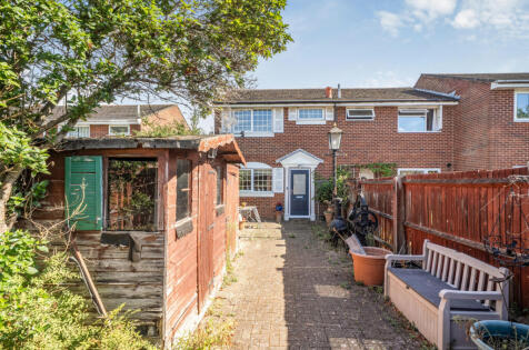 Janaway Gardens, St Denys, Southampton, Hampshire, SO17