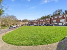 8, Regent Square, Belvedere DA17 6EP