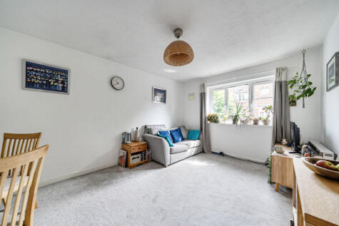 Cottage Grove, Surbiton, KT6