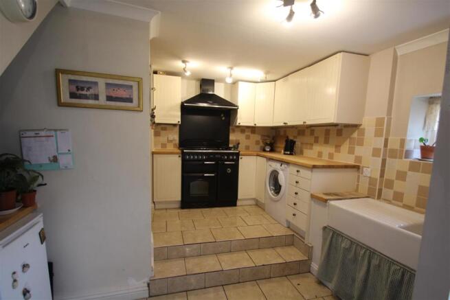 Kitchen.JPG