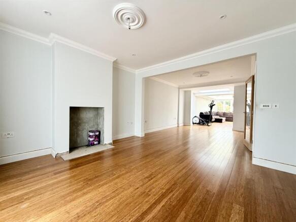 Living/Dining Room Area