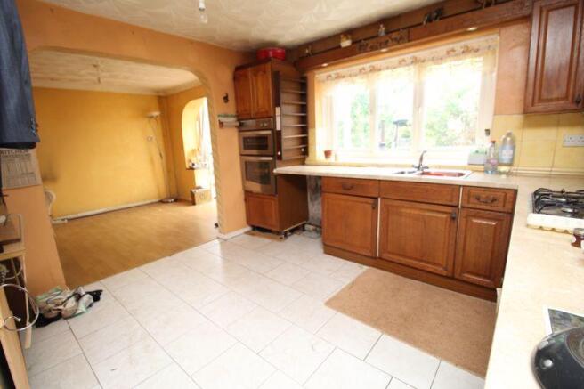 Kitchen/ Break...