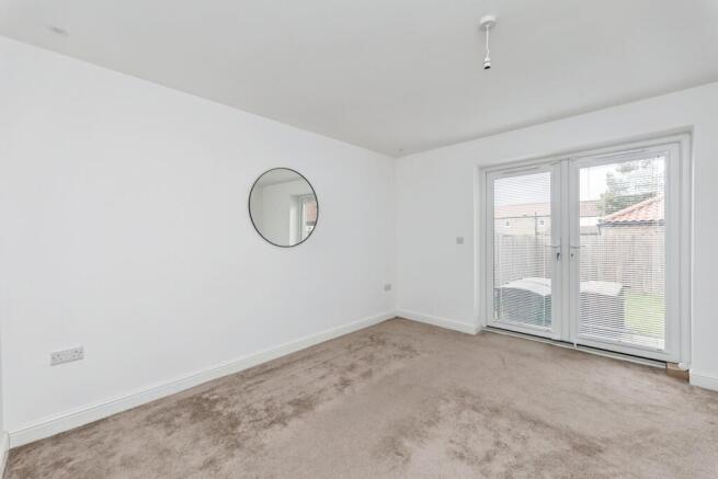 3 bed Semi-Detached for sale Image 6