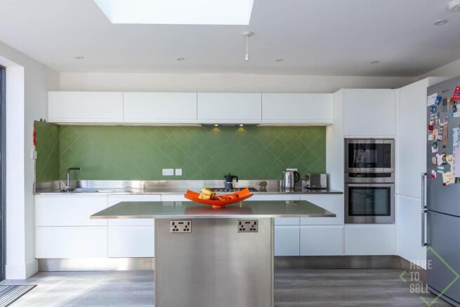 48 Uplands Road, EN4 8LD-25