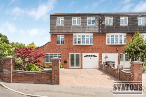 Uplands Park Road, Enfield, EN2