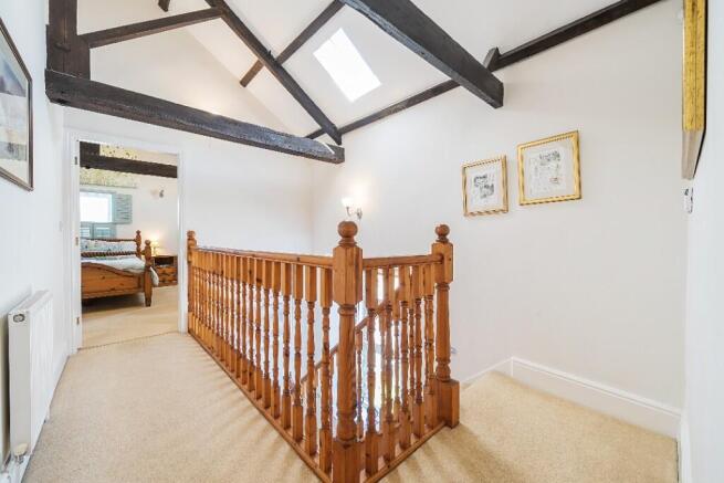 4 bed Detached for sale Image 11