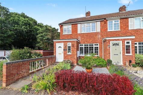 Triggs Close, Woking, Surrey, GU22