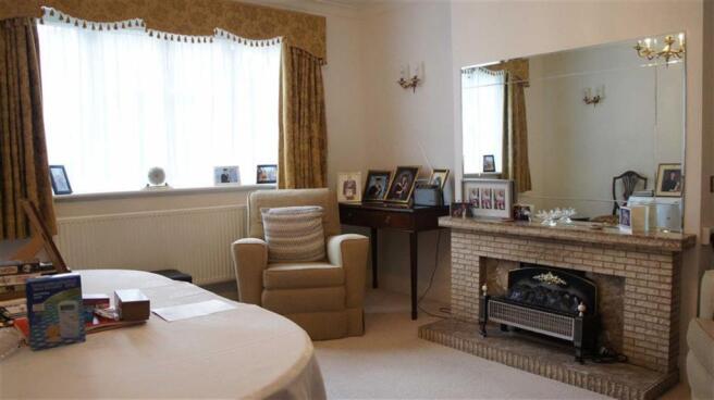 RECEPTION ROOM 2 OR DINING ROOM