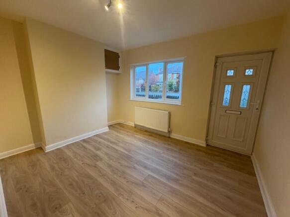 3 bed Terraced to rent Image 4