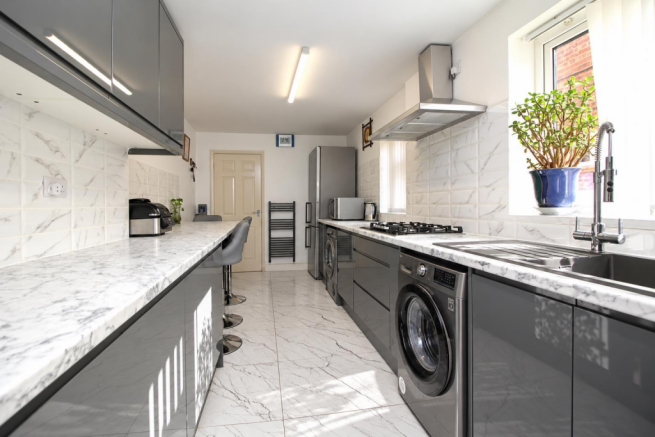 kitchen 3.png