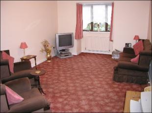 LOUNGE/DINER