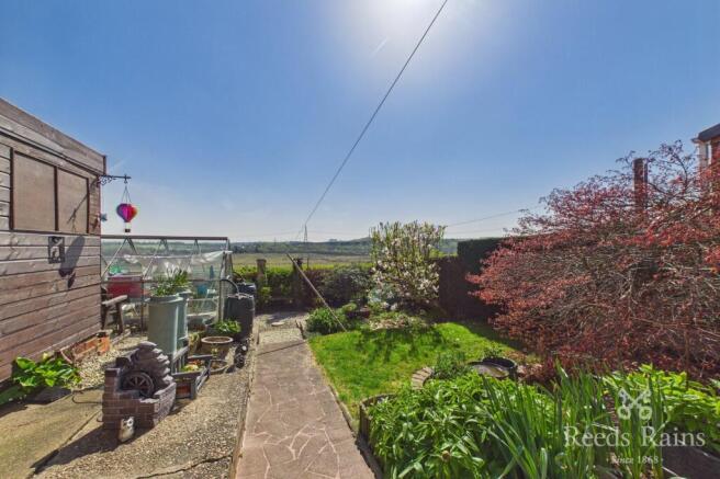3 bed Semi-Detached for sale Image 12