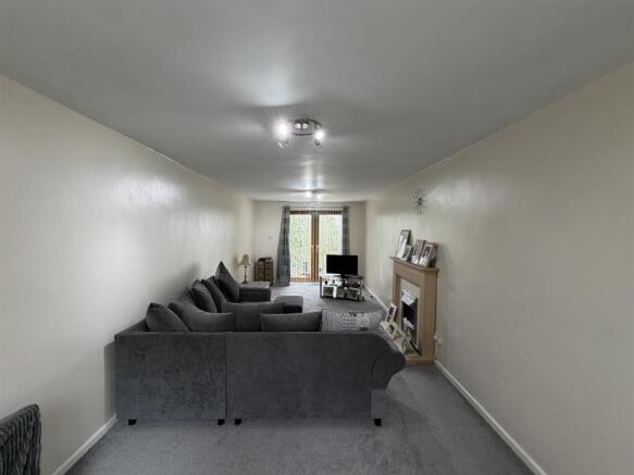 3 bed House for sale Image 10