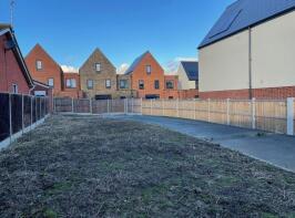 6, College Gardens, Rochford SS4 1YL