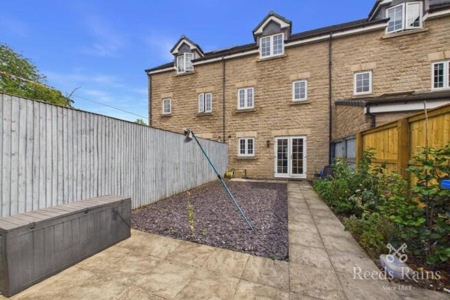 3 bed Terraced for sale Image 9