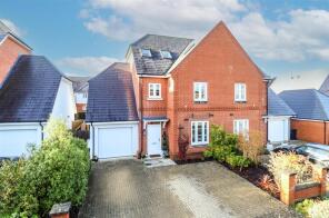 3, Royston Drive, Ewshot, Farnham GU10 5DH