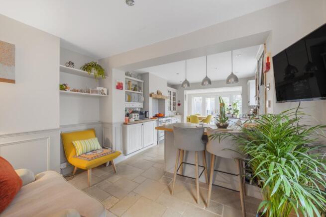 Kitchen/ Living area