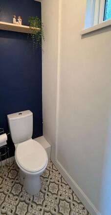 Toilet 2