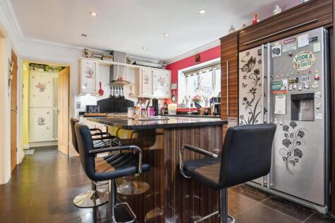 Glanaman Road, Aberdare, CF44