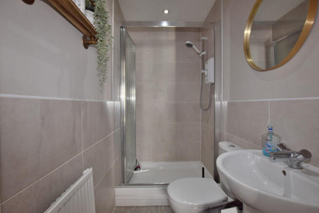4 bed Detached for sale Image 10