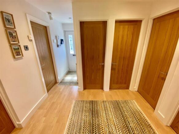 3 bed Detached Bungalow for sale Image 12
