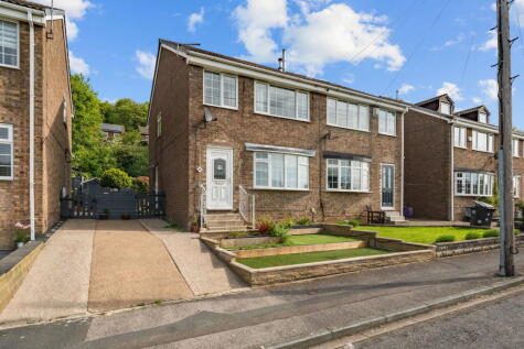 Kings Lea, Copley, HX3