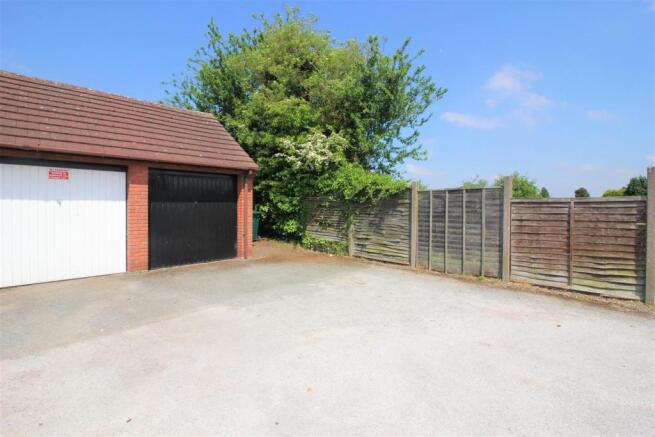 SINGLE GARAGE & PARKING