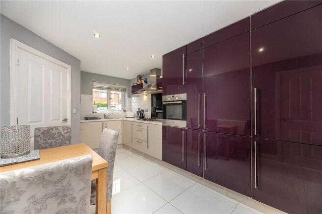 2 bed Semi-Detached for sale Image 7