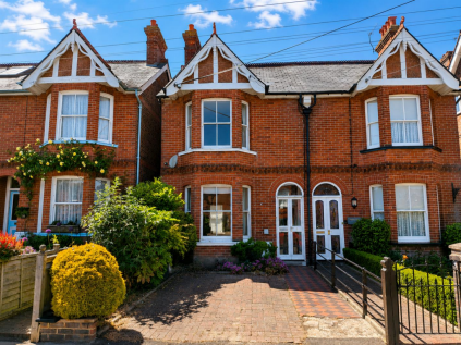 Harcourt Road, Uckfield, TN22 5DU