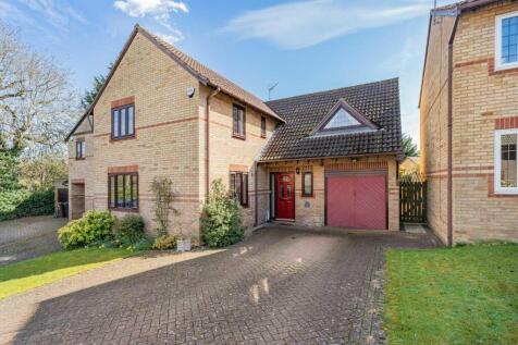 Arden Close, Daventry, NN11