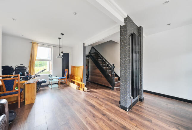 1303260-19-684051...