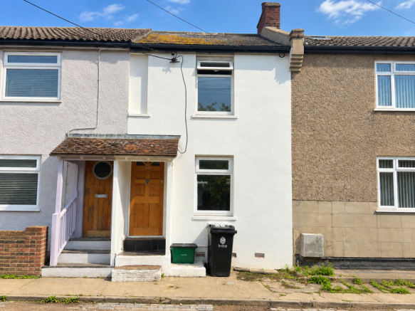 2-bed terraced on Saville Street, Walton On The Naze, Essex, £220,000