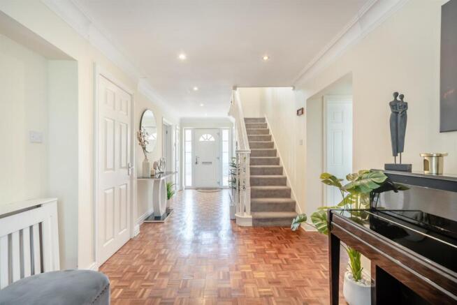 8681013-interior07.jpg