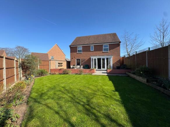 4 bed Detached for sale Image 4