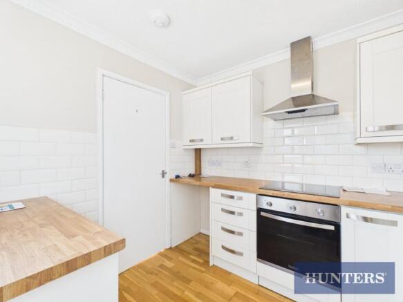 2 bed Semi-Detached Bungalow to rent Image 10