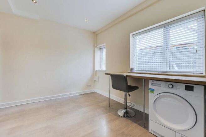 2 bed Semi-Detached for sale Image 9