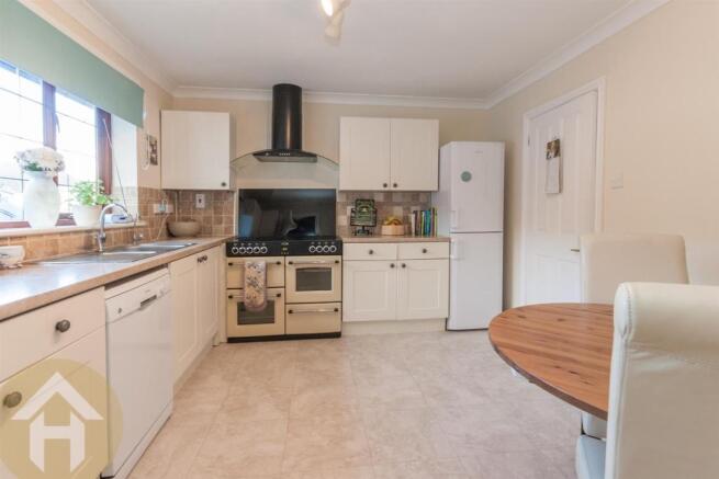 Kitchen/Breakfast Ro