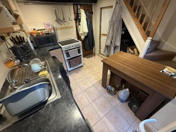 Kitchen (2)