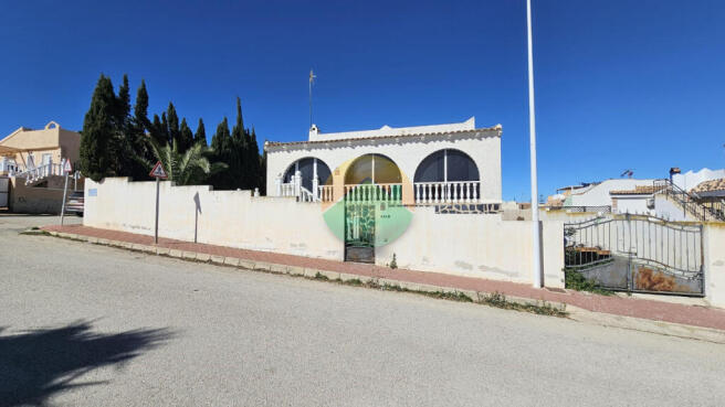 2 Bedroom Detached For Sale-FOD379-1