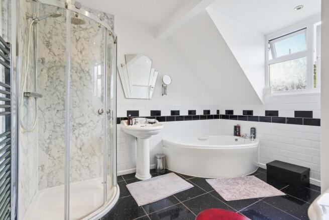 Ensuite