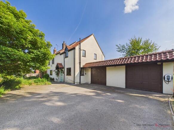 4 Bedroom Semi-Detached House - For Sale