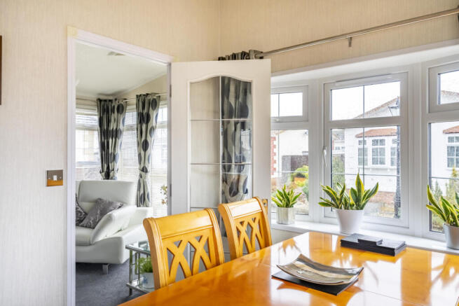2 bed Park Home for sale Image 7