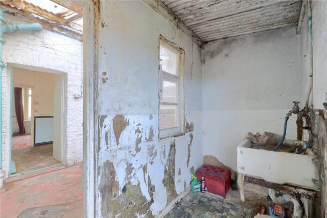 2 bed Terraced for sale Image 8