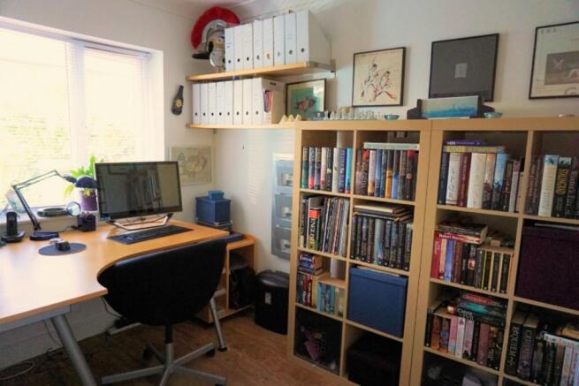 Study / Bedroom 5