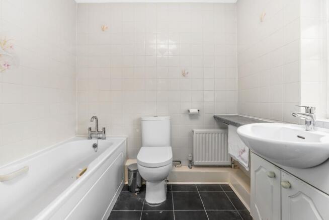 3 bed Detached for sale Image 9