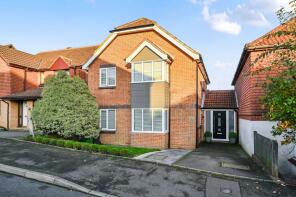 3, Folkington Gardens, St. Leonards-on-sea TN37 7SG