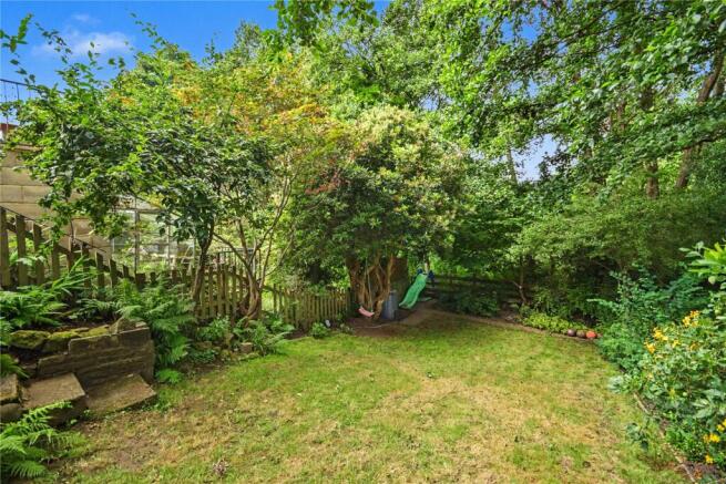 3 bed Semi-Detached for sale Image 9